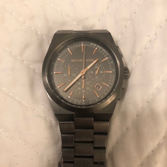 Michael Kors Men’s Gunmetal Watch - Picture 2 of 4